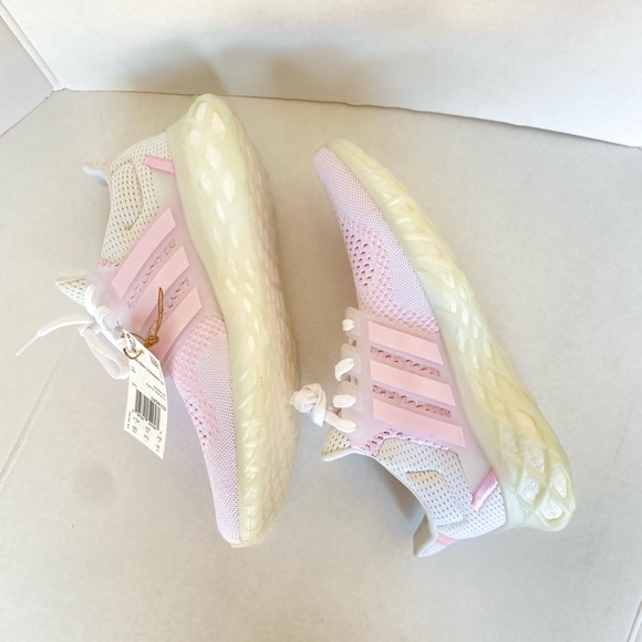 Adidas Ultraboost Web DNA Women's Running Shoes - Picture 5 of 8